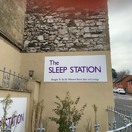 The Sleep Station Newport 호텔 외부 사진